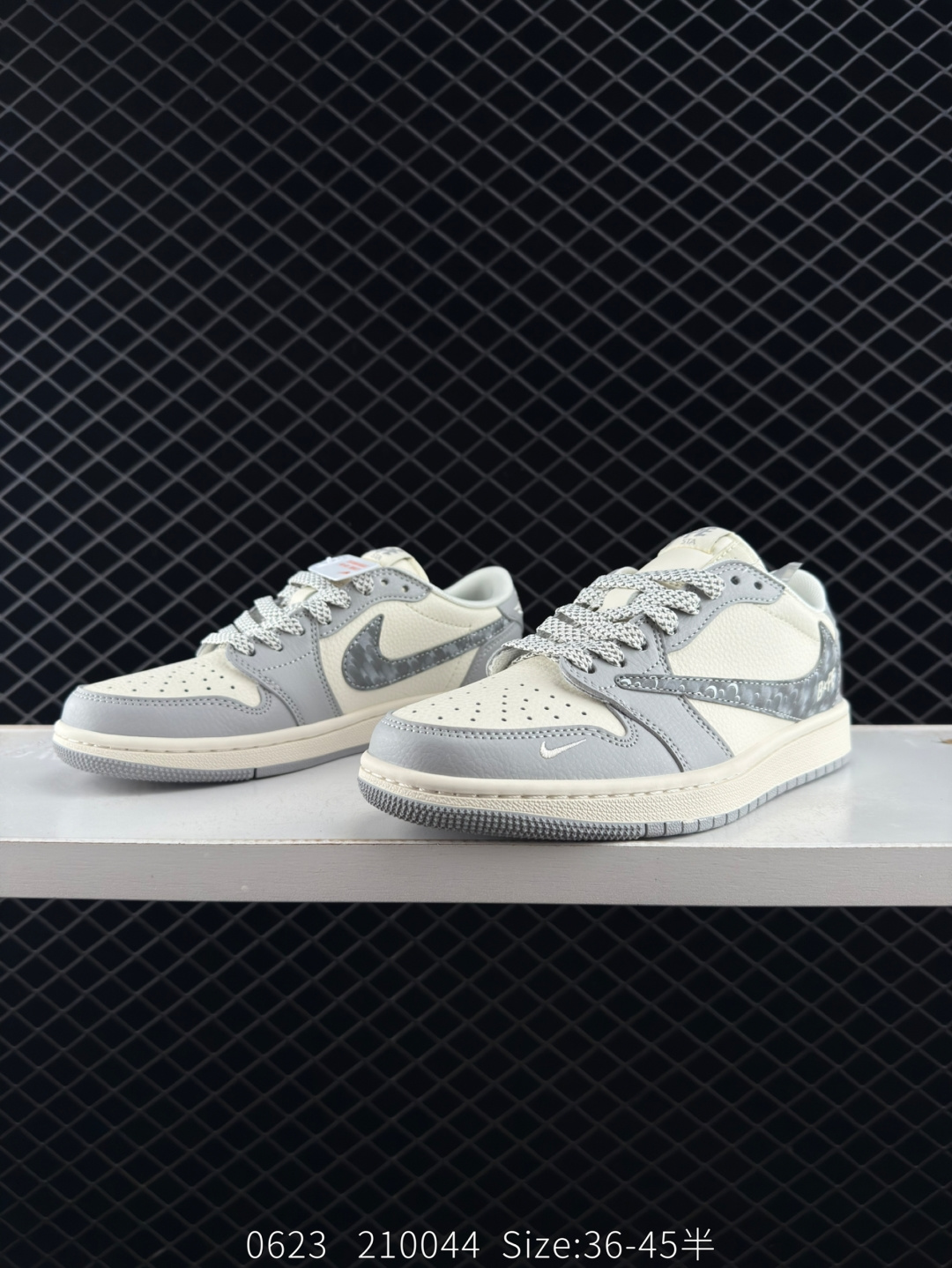 Nike Air Jordan 1 x Travis Scott AJ1